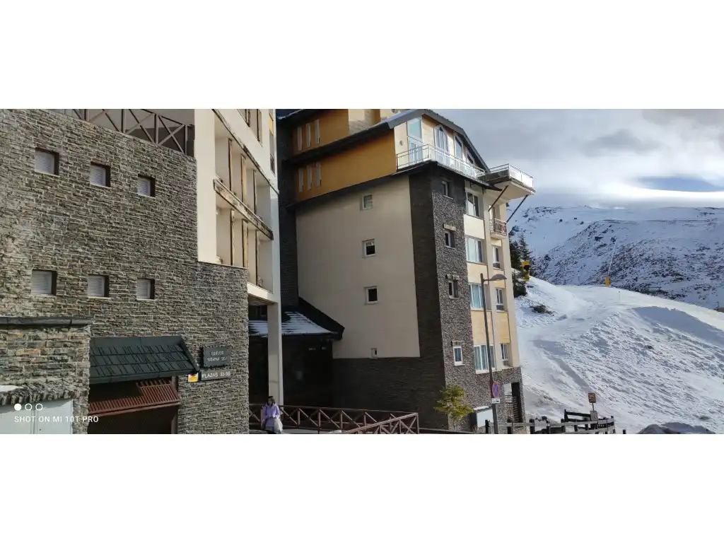 Vista exterior de Apartament en venda en Sierra Nevada amb Piscina