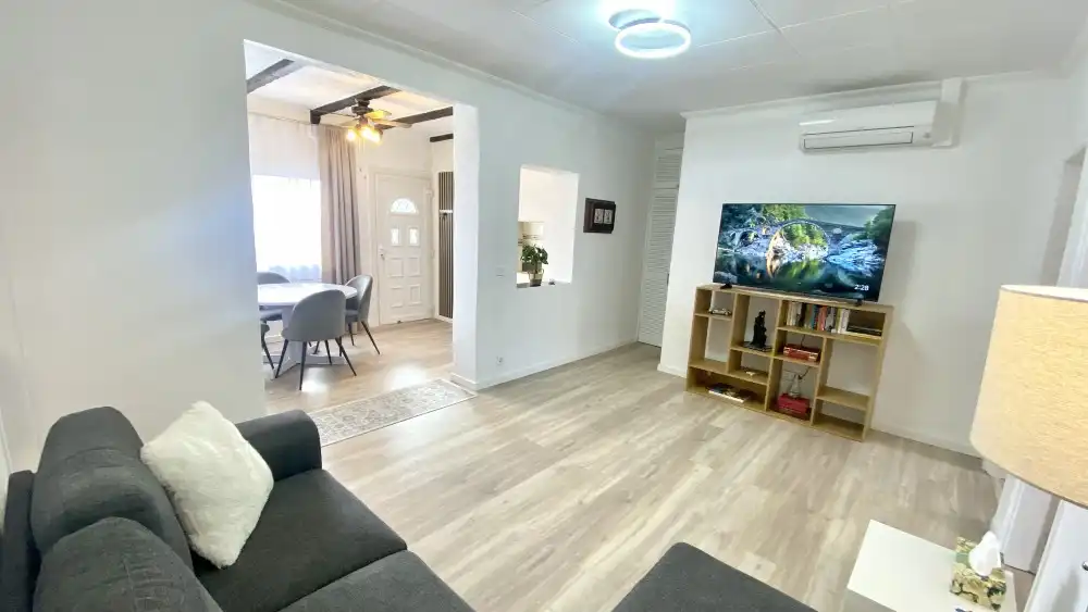 House with terrace for sale in Carrer Penedès, imagen 19