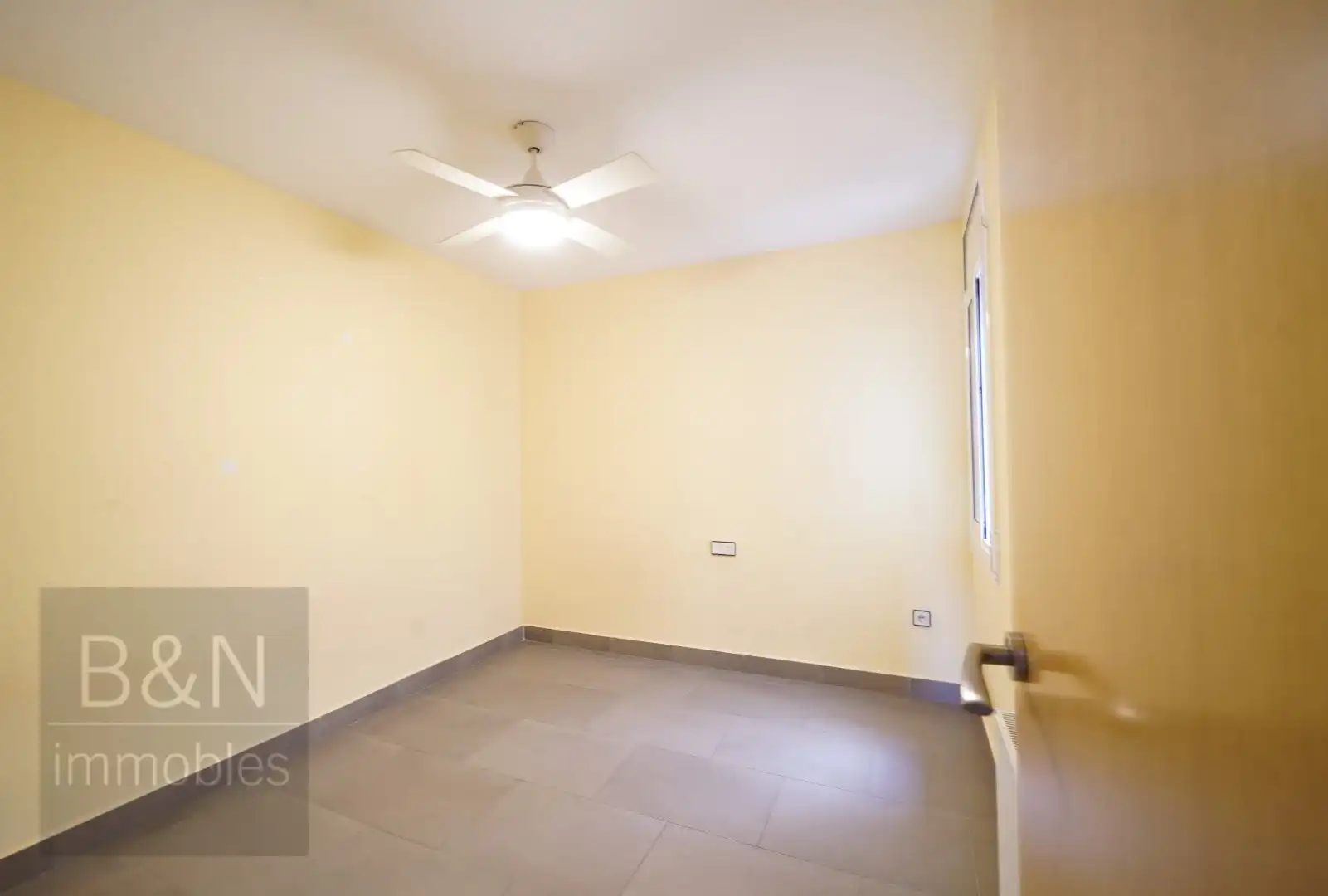 Flat for sale in Terrassa  with Air Conditioner, Heating and Balcony