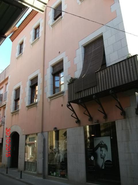 Vista exterior de Local en venta en Arenys de Mar