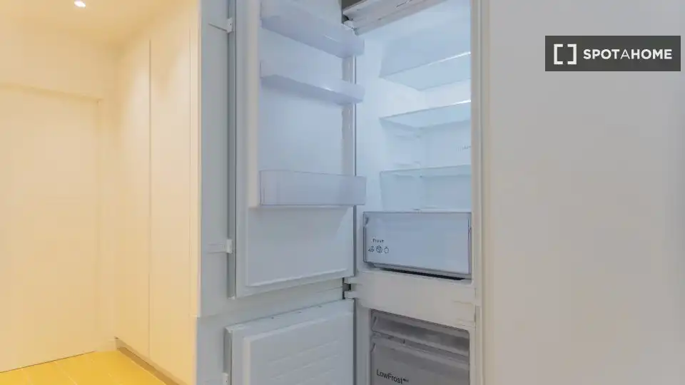 Cocina de Piso de alquiler en Valencia con Aire acondicionado, Calefacción y Amueblado