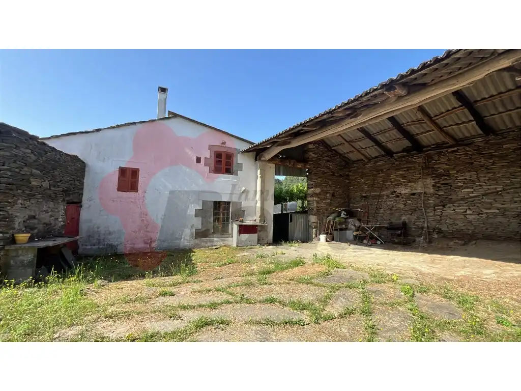 Vista exterior de Casa o chalet en venta en Guntín