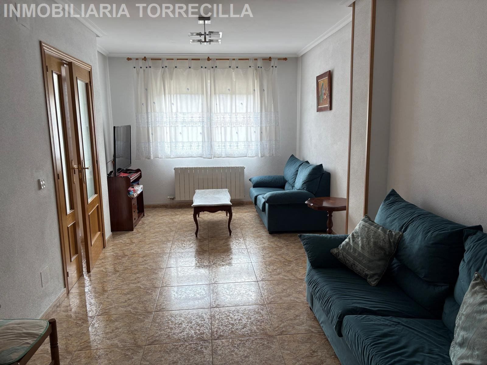Living room of Single-family semi-detached for sale in Santovenia de Pisuerga  with Heating, Terrace and Storage room