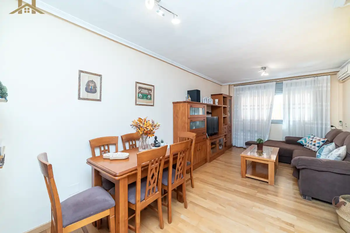 Piso en venta en Calle Fuente Vieja, El Nido - Las Fuentes