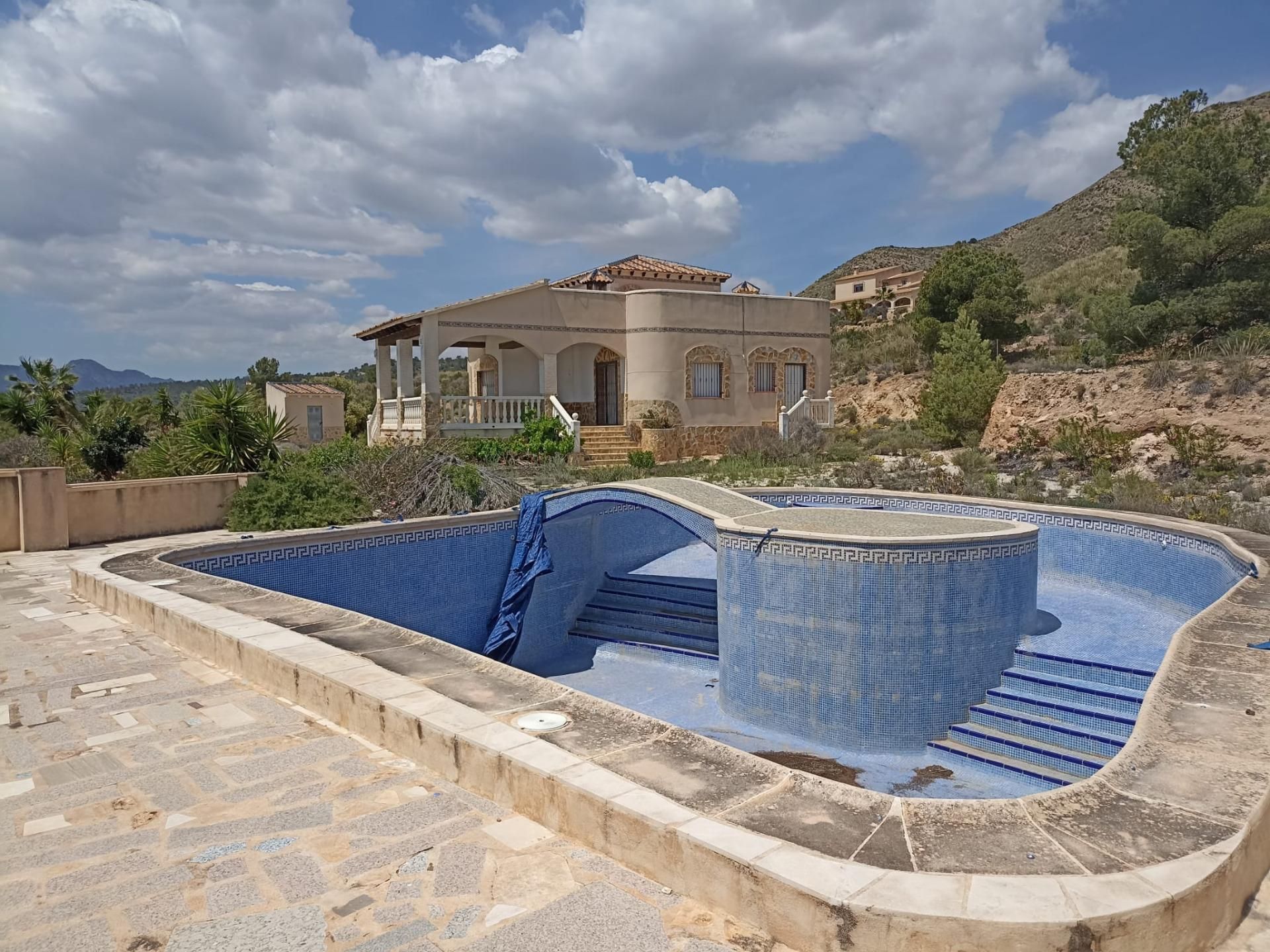 Swimming pool of House or chalet for sale in Novelda  with Private garden, Terrace and Storage room