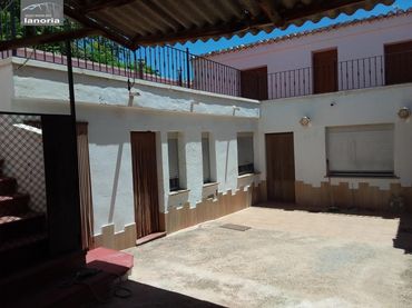 Country house for sale in Balazote
