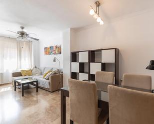 Living room of Flat for sale in  Granada Capital  with Heating, Private garden and Community pool