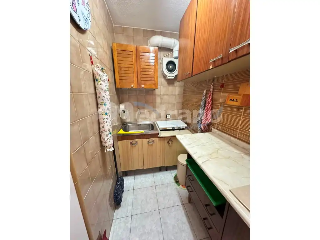 Cocina de Estudio en venta en Benidorm con Jardín privado, Piscina y Piscina comunitaria
