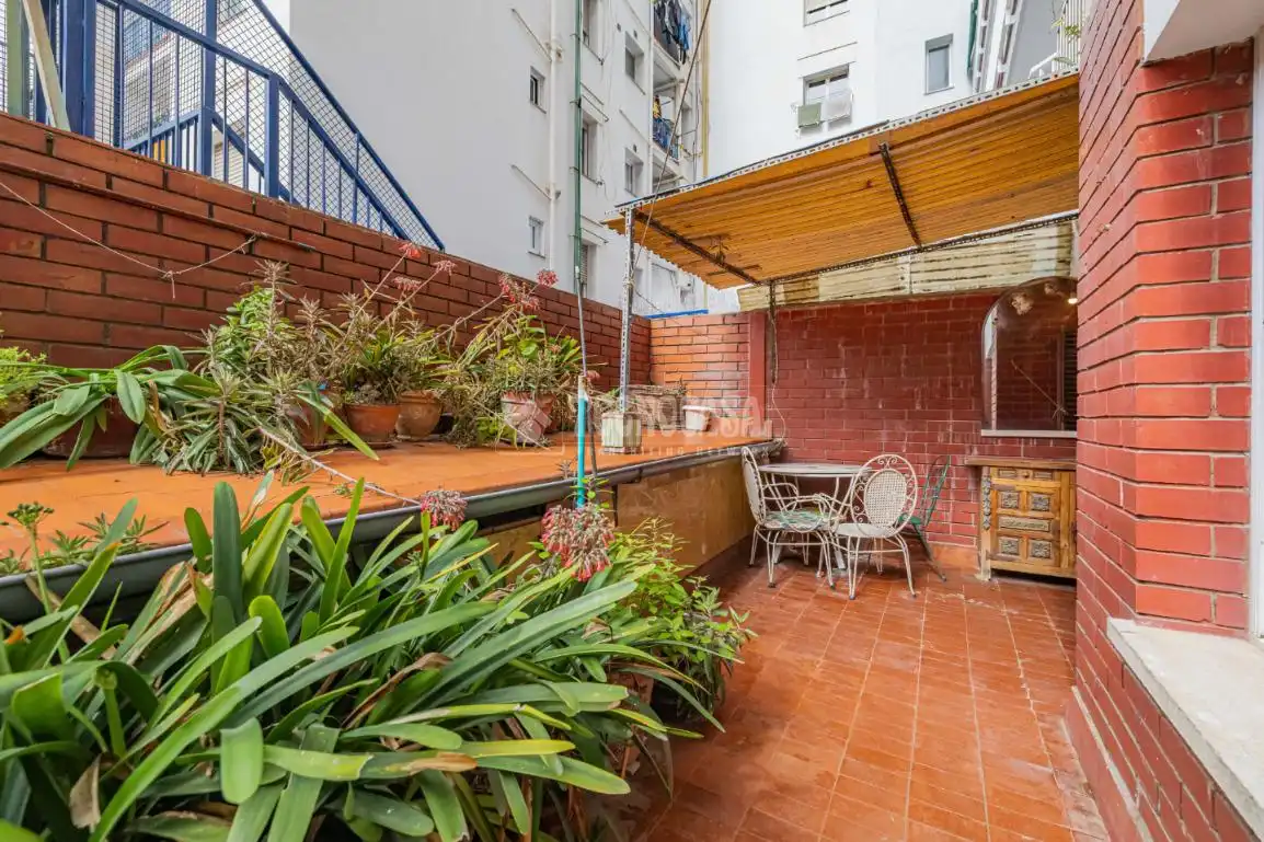 Terraza de Piso en venta en Barcelona con Jardín privado, Terraza y Balcón