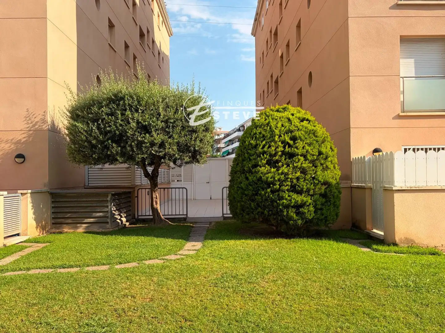 Parkplatz von Dachboden zum Verkauf in Calafell mit Klimaanlage, Heizung und Terrasse