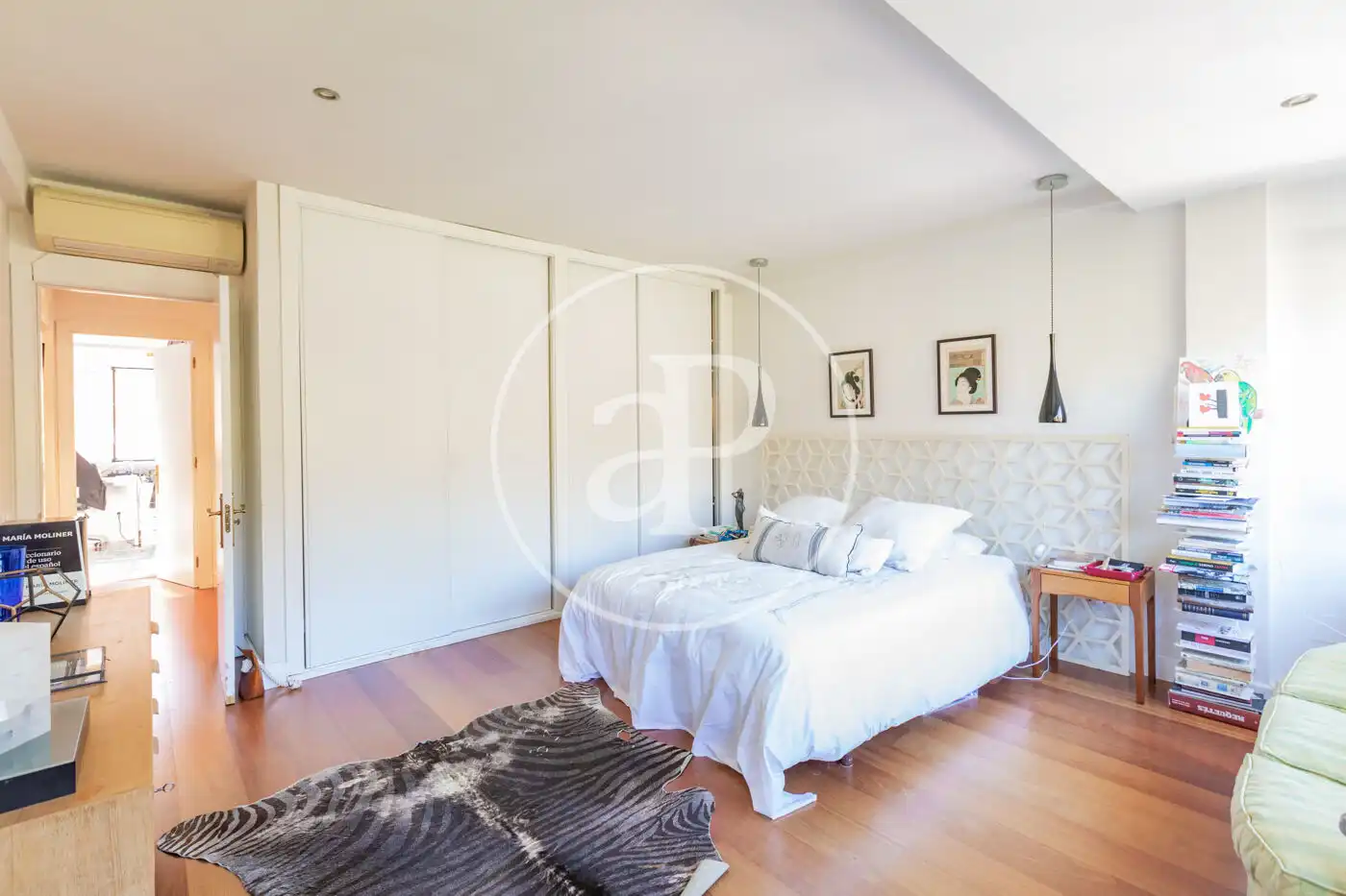 Habitación de Casa adosada en venta en Club de Campo con Aire acondicionado, Calefacción y Jardín privado