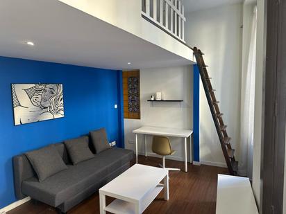 Living room of Study to rent in  Madrid Capital  with Air Conditioner, Furnished and Balcony