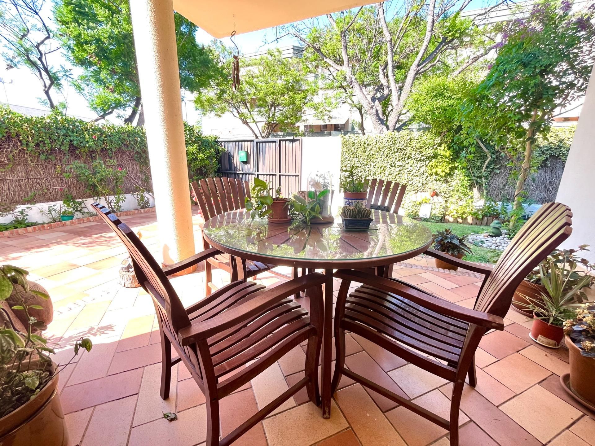 Terraza de Casa adosada en venta en Jerez de la Frontera con Aire acondicionado, Jardín privado y Trastero