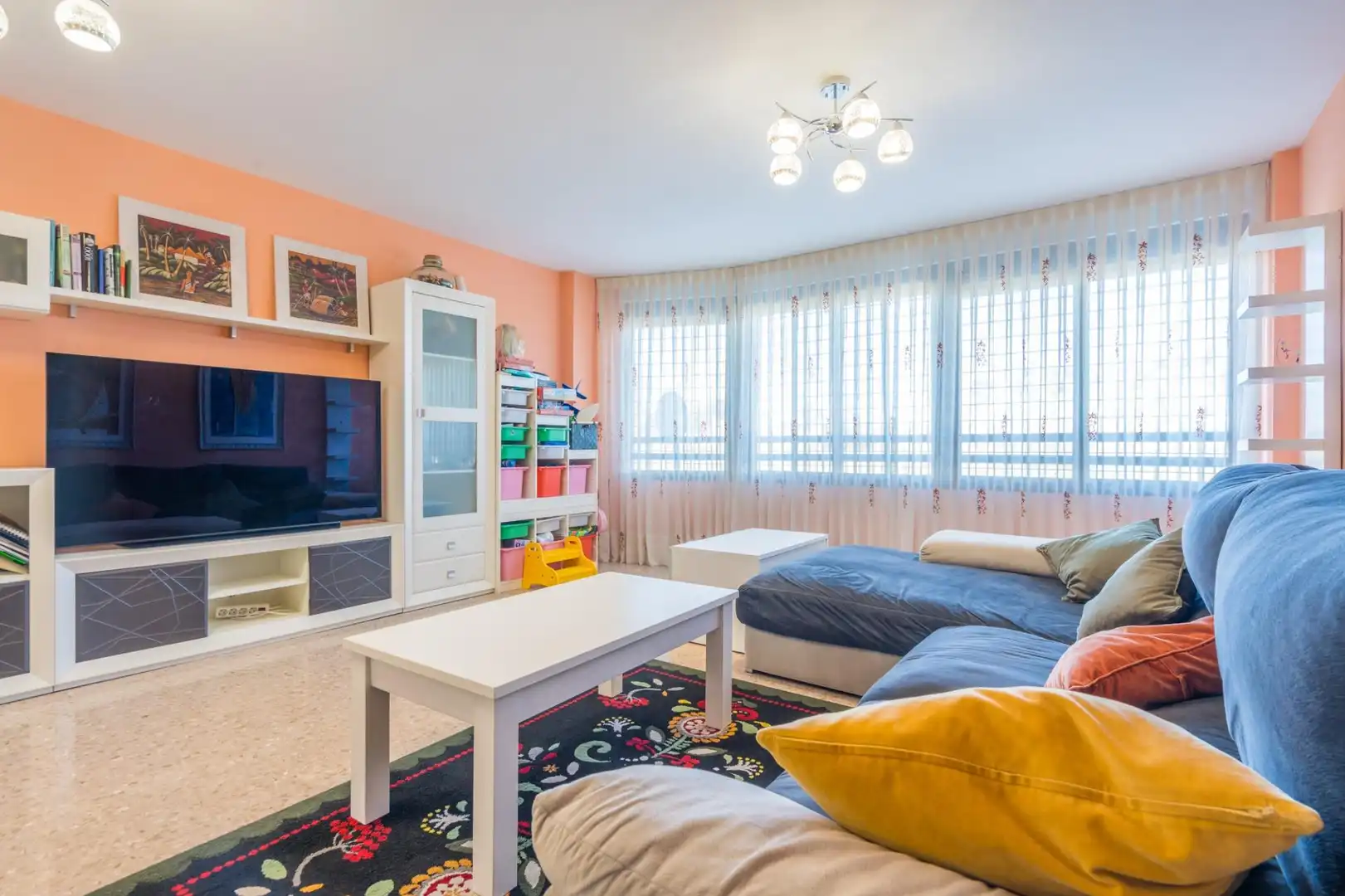 Living room of Flat for sale in La Pobla de Vallbona  with Air Conditioner, Heating and Terrace