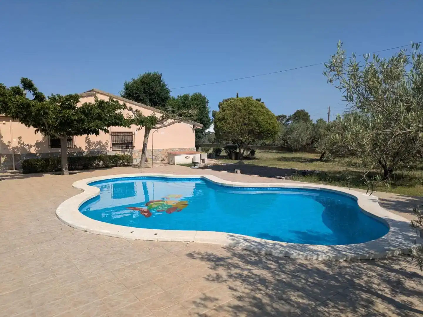 Piscina de Pis en venda en Onil amb Jardí privat, Traster i Piscina