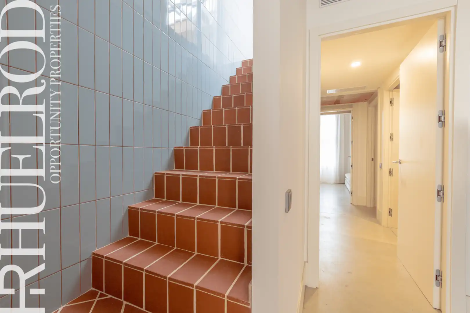 Ground floor for sale in Barcelona  with Air Conditioner, Heating and Terrace
