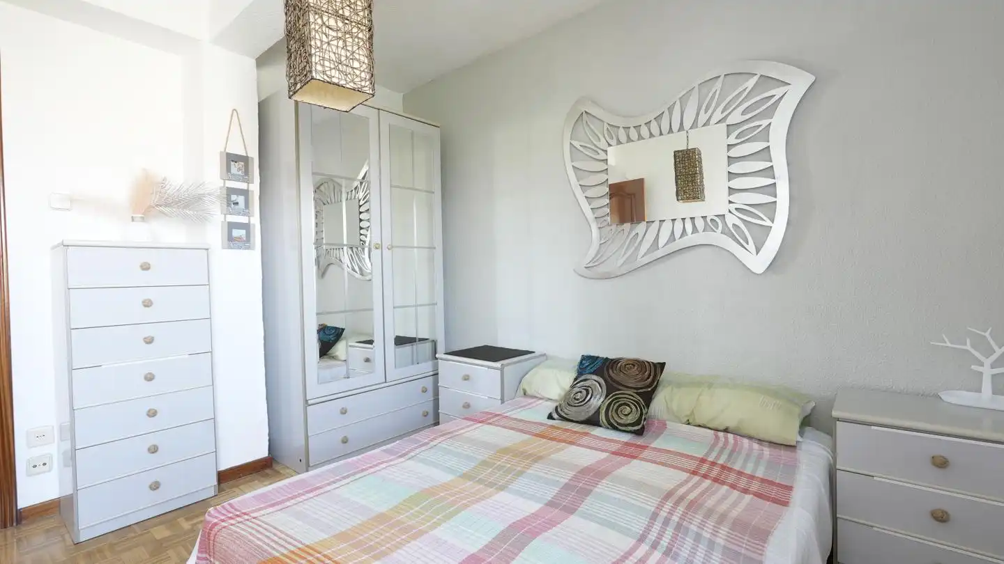 Bedroom of Flat for sale in Madrid  with Air Conditioner, Heating and Terrace
