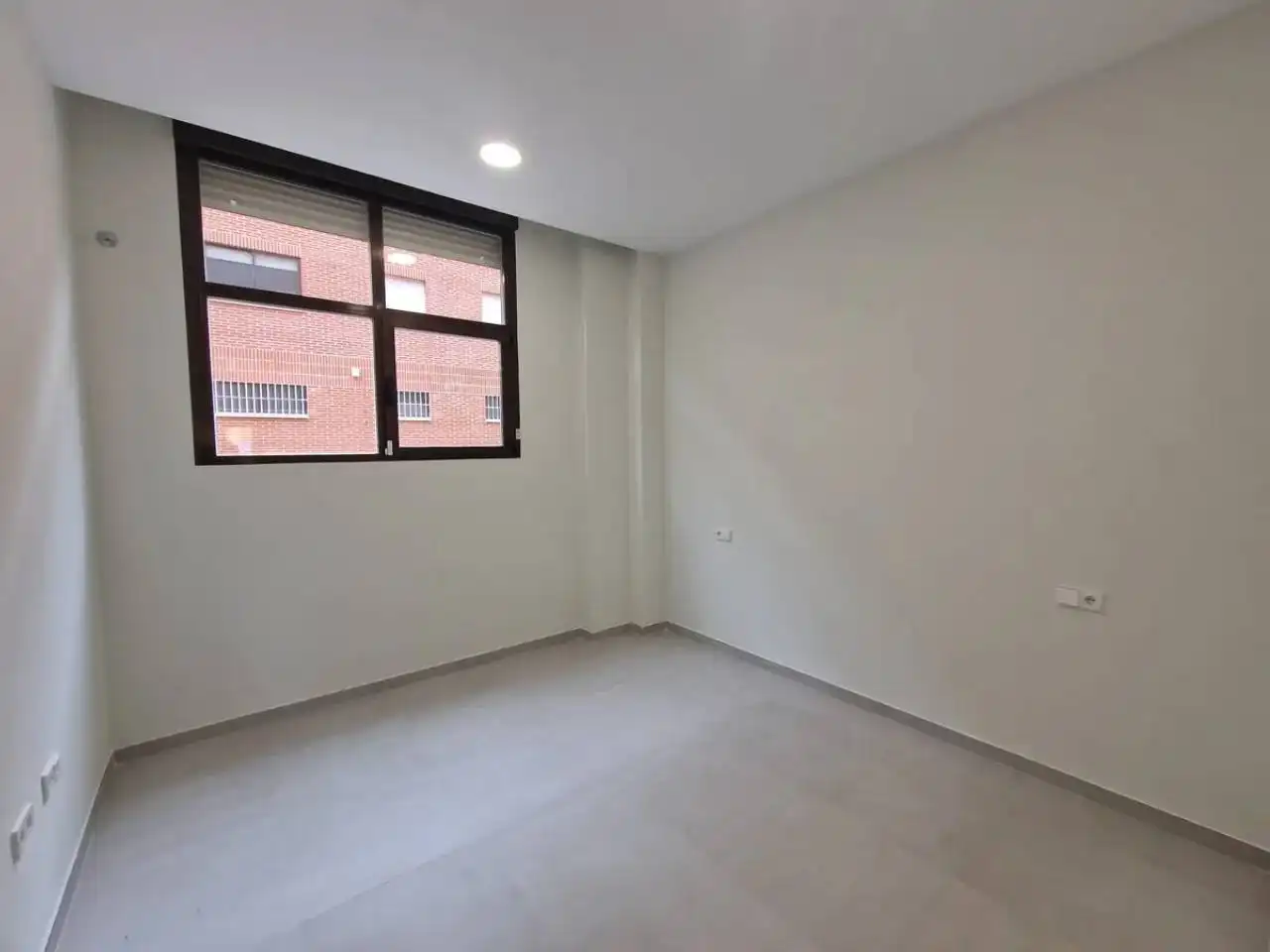 Bedroom of Study for sale in Barcelona  with Air Conditioner