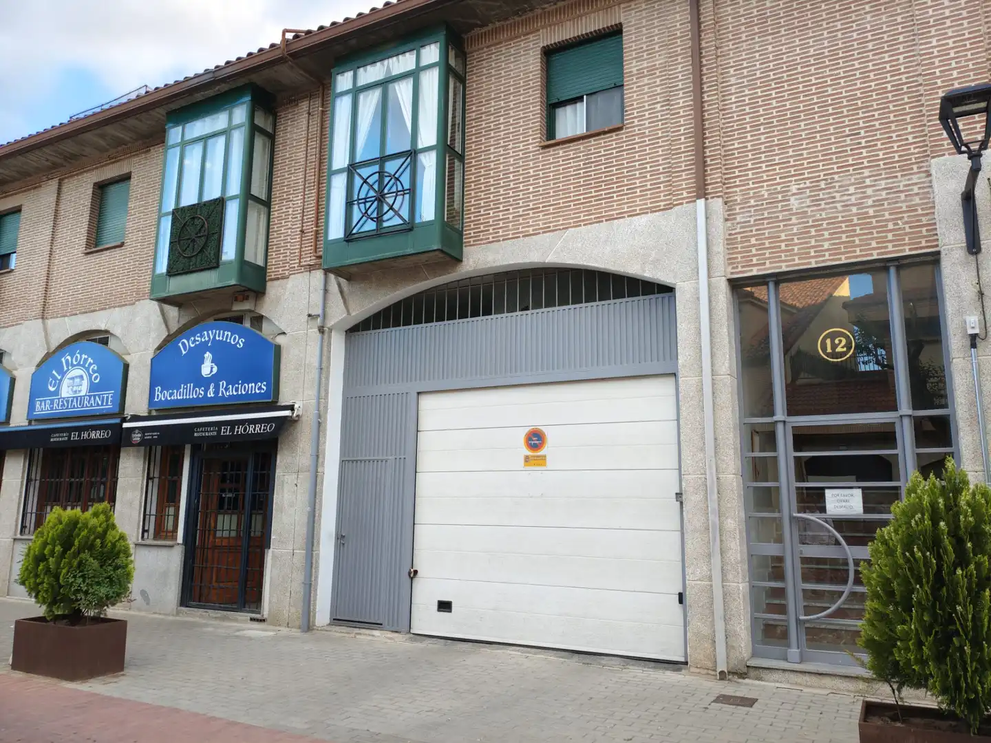 Exterior view of Garage for sale in Sevilla la Nueva
