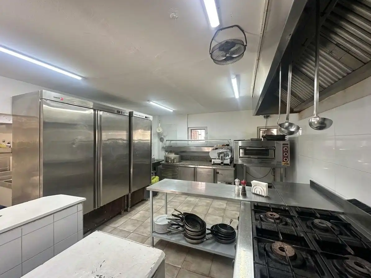 Kitchen of Commercial properties for rent in Magaluf