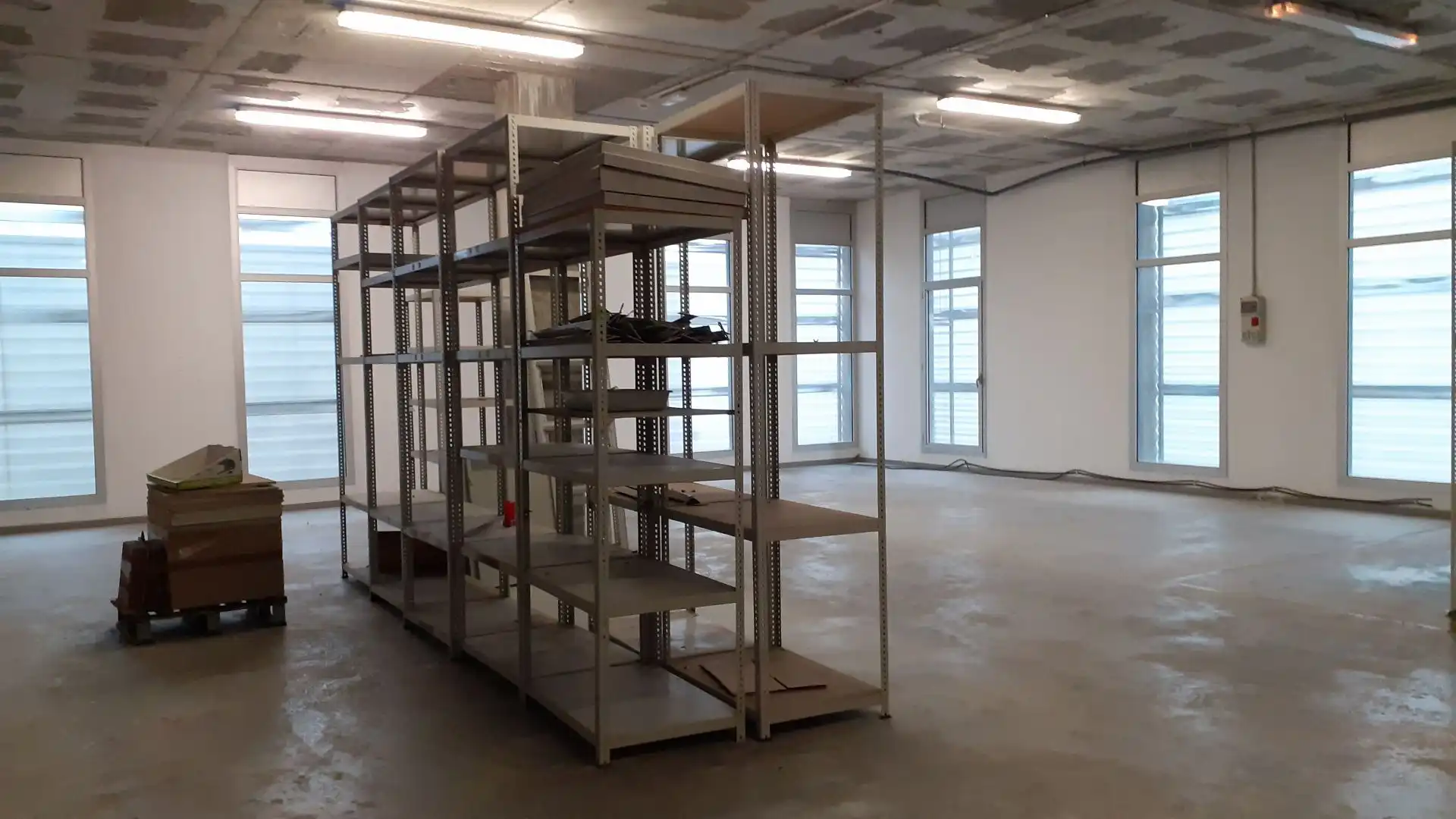 Fabrikhallen zum Verkauf in L'Hospitalet de Llobregat