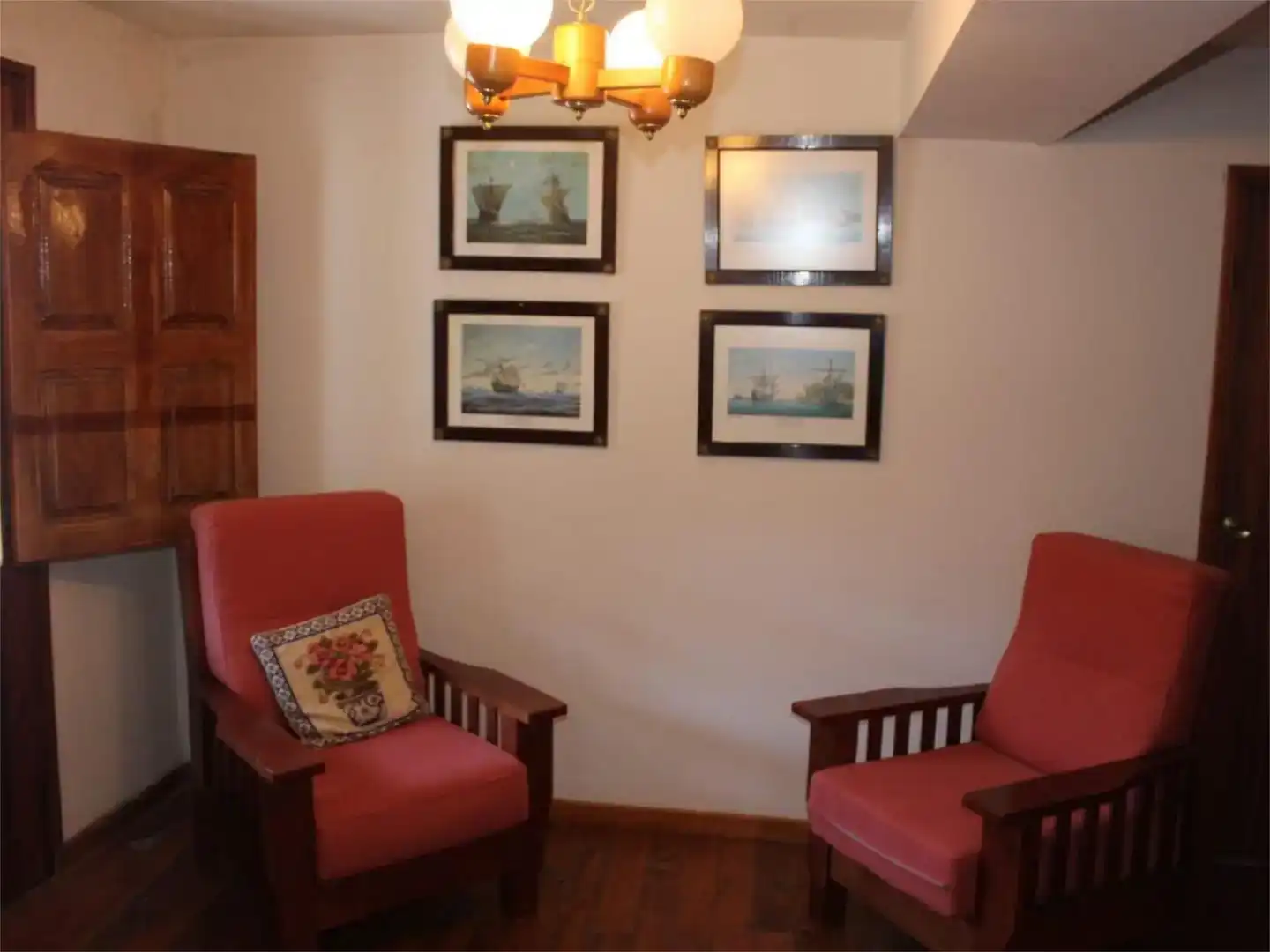 Sala d'estar de Casa o xalet en venda en Candelario amb Balcó