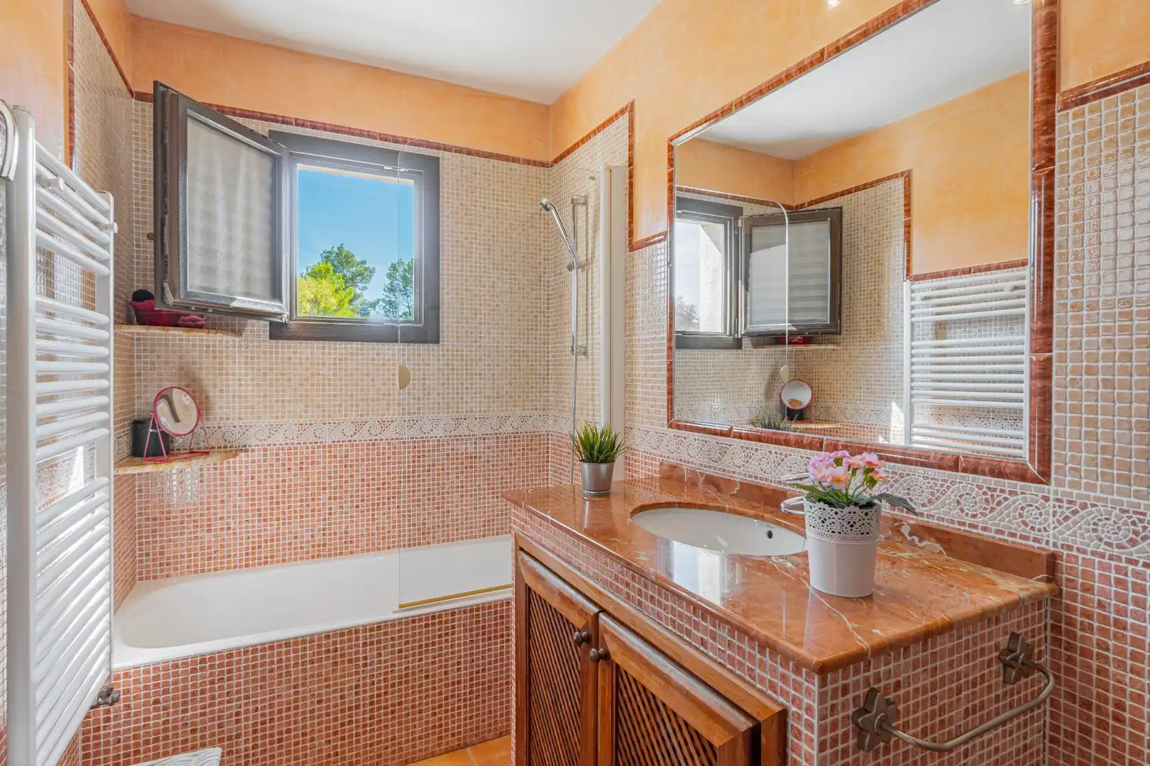 Baño de Casa o chalet en venta en Calvià con Aire acondicionado, Calefacción y Jardín privado