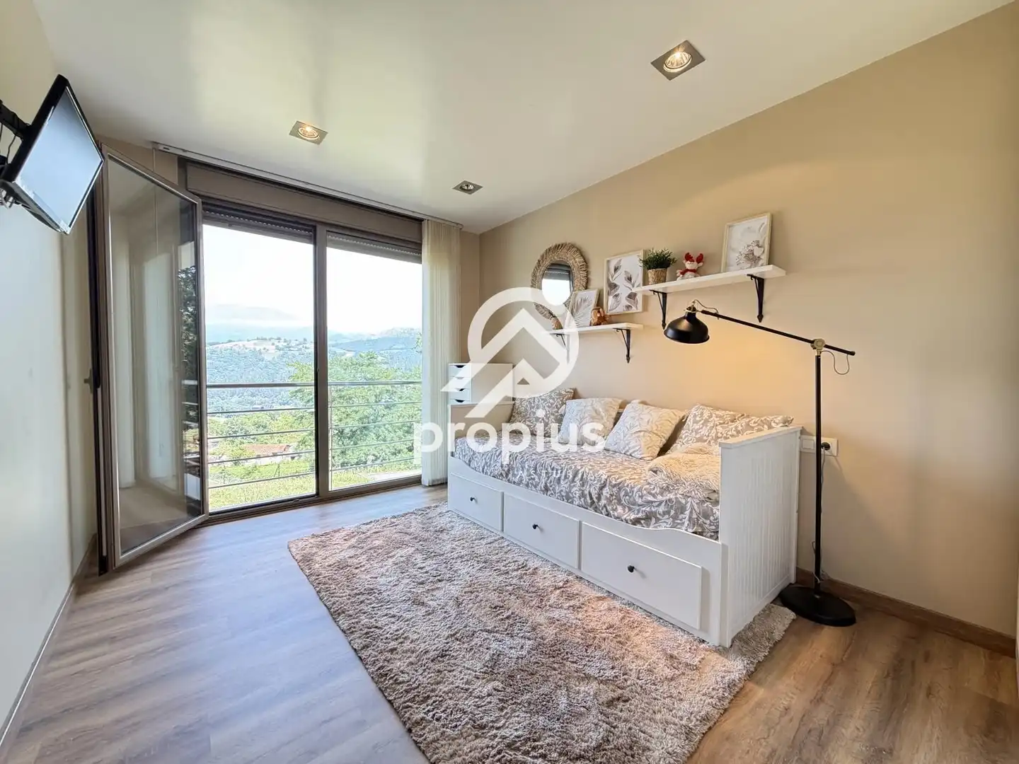 Habitación de Casa o chalet en venta en Cangas de Onís con Calefacción, Terraza y Trastero