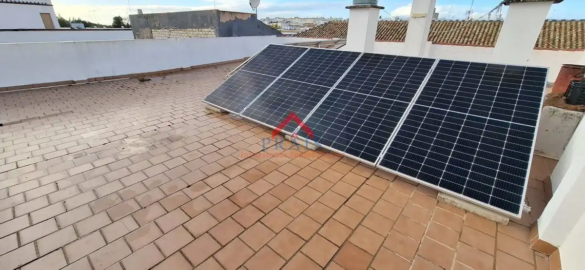 Vista exterior de Casa o chalet en venta en Utrera con Aire acondicionado y Trastero