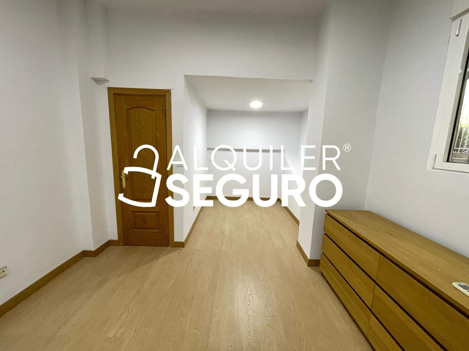 Bedroom of Study to rent in  Madrid Capital  with Air Conditioner and Heating