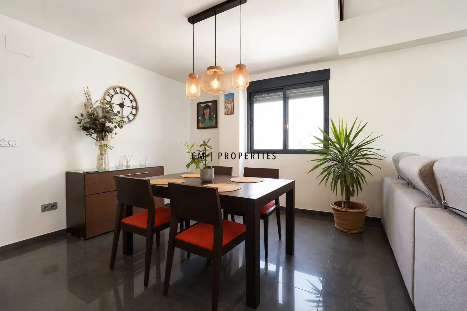 Comedor de Casa o chalet en venta en La Pobla de Vallbona con Aire acondicionado, Calefacción y Terraza