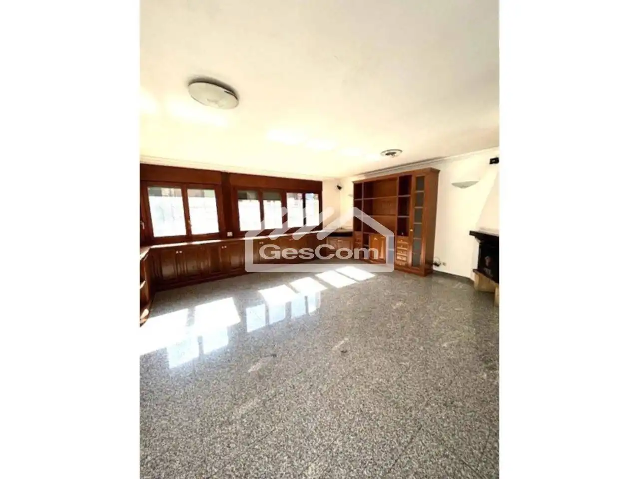 Casa adosada en venta en Escaldes – Engordany con Calefacción y Jardín privado
