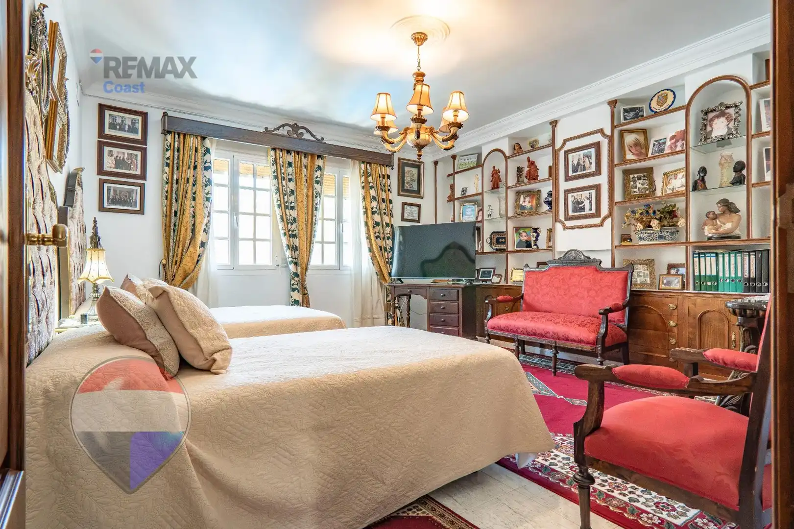 Bedroom of Houses for sale in Cuevas Bajas  with Heating, Private garden and Swimming Pool