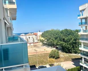 Vista exterior de Apartament en venda en Piles amb Terrassa, Balcó i Piscina comunitària
