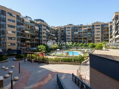 Exterior view of Duplex for sale in Getafe  with Air Conditioner, Terrace and Swimming Pool