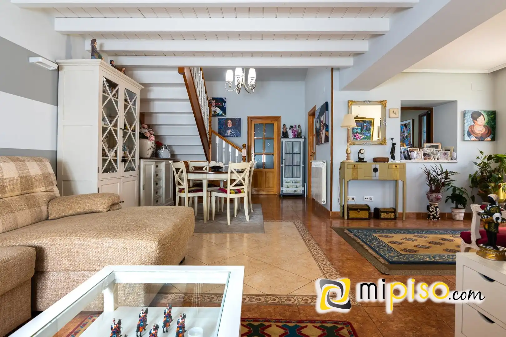 Sala de estar de Casa o chalet en venta en Laredo con Calefacción y Jardín privado