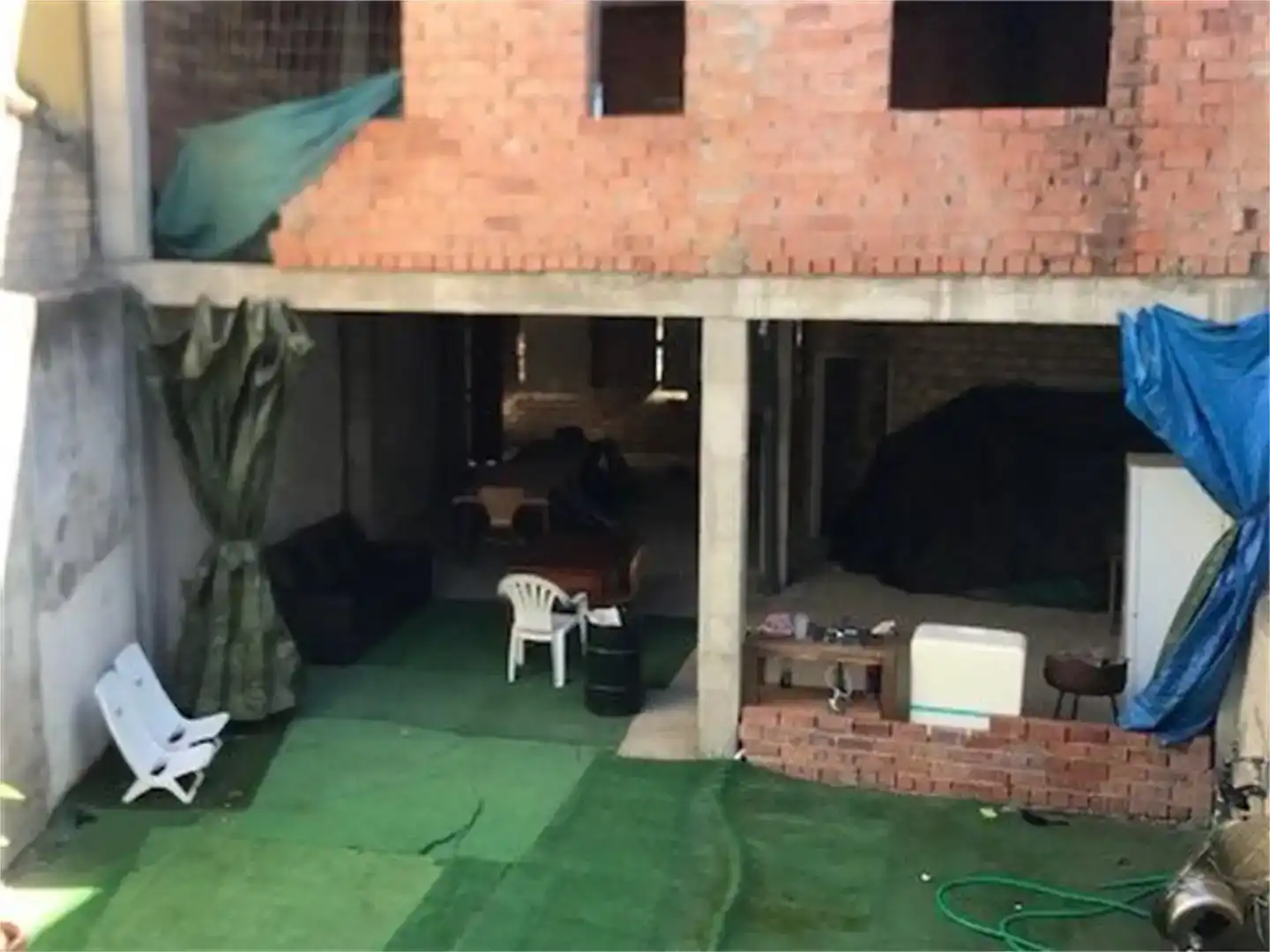 Casa adosada en venda en Gelves amb Balcó