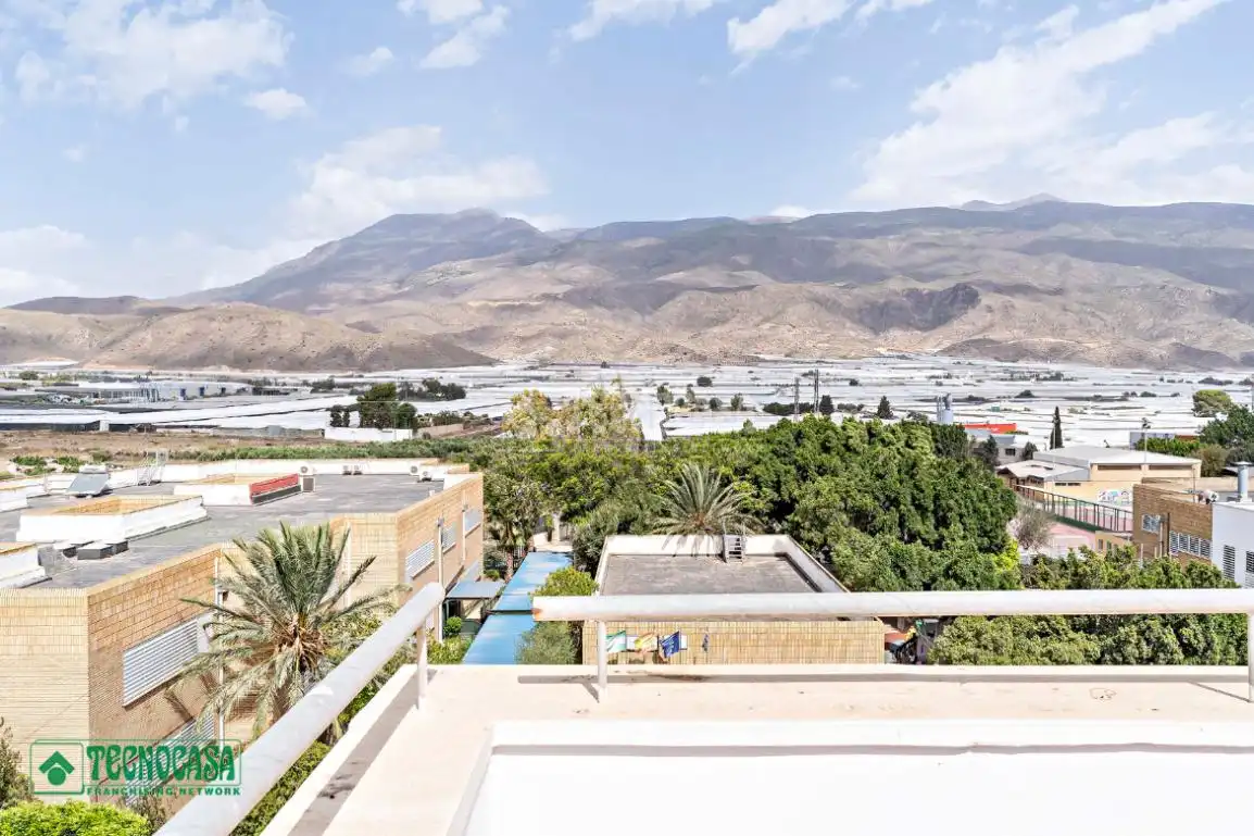 Außenansicht von Dachboden zum Verkauf in El Ejido mit Klimaanlage, Heizung und Terrasse