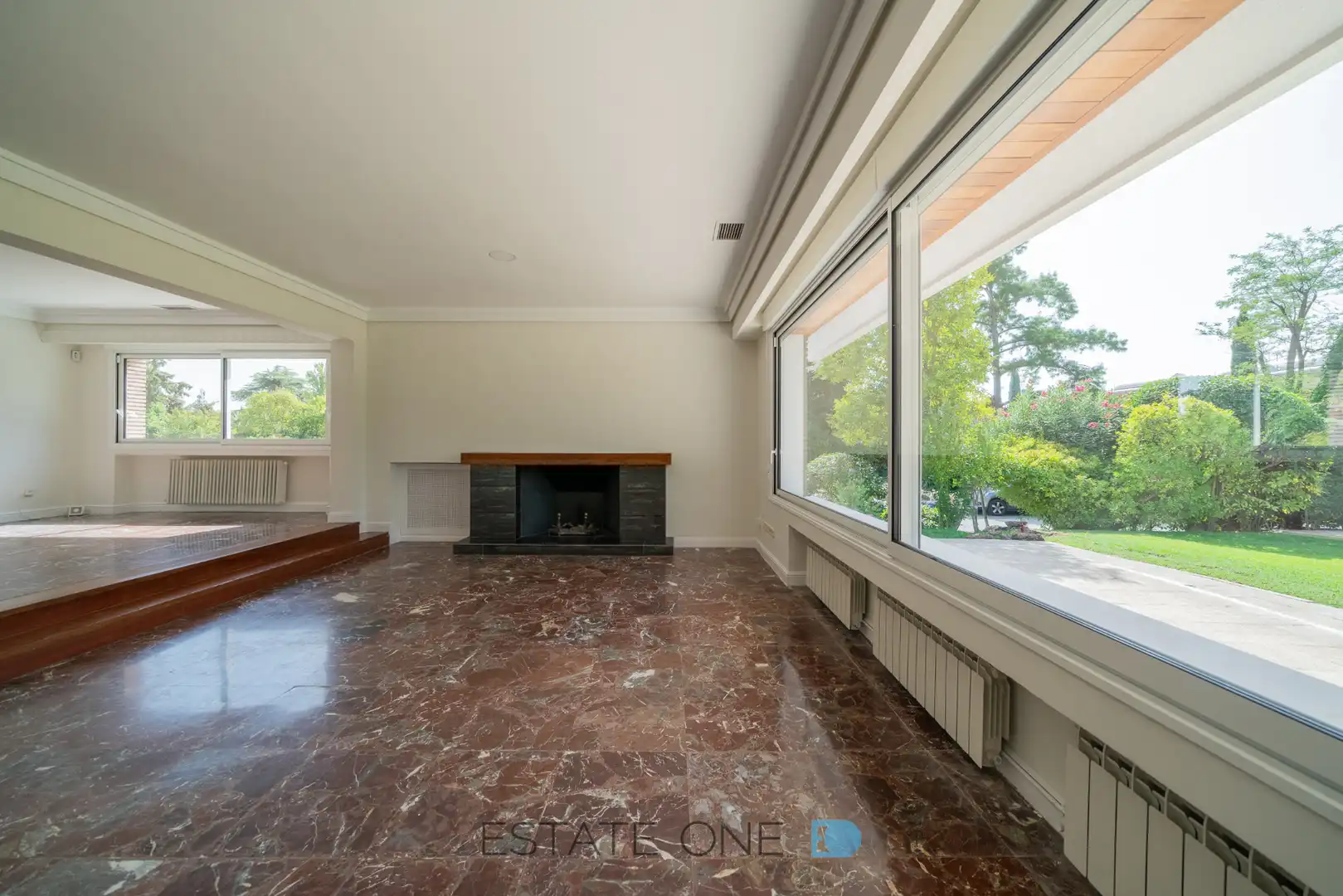 Vista exterior de Casa o chalet de alquiler en Madrid con Aire acondicionado, Calefacción y Jardín privado
