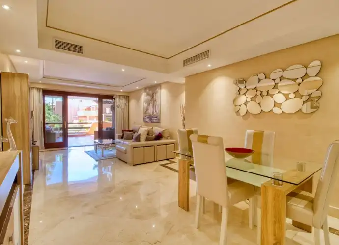 Apartament amb piscina en venda a Calle Océano Ártico 3, imagen 22