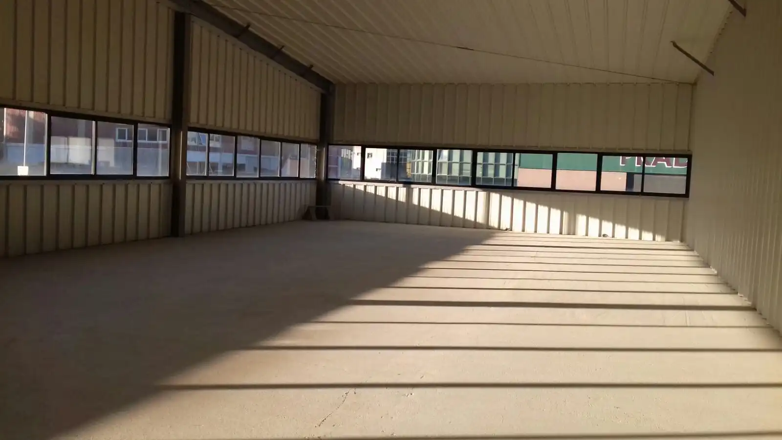 Industrial building for sale in Tui, imagen 2