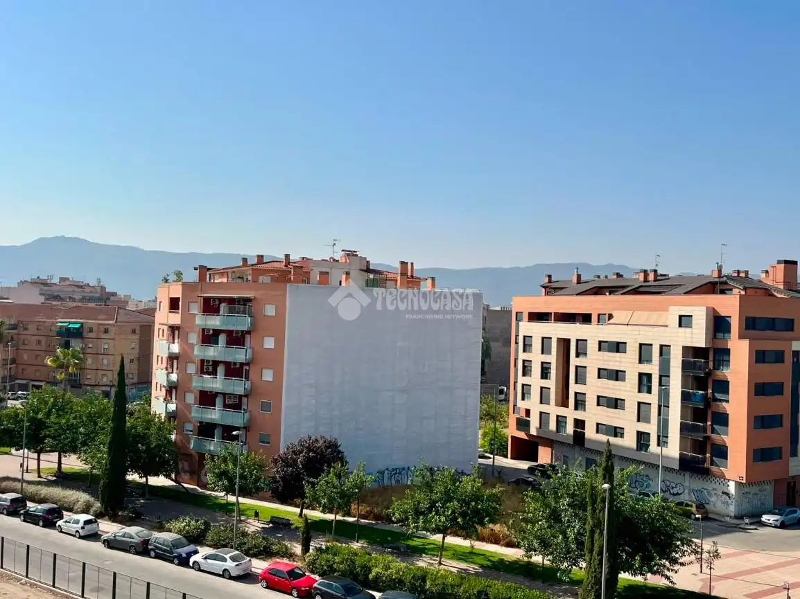 Vista exterior de Piso en venta en Murcia con Aire acondicionado, Calefacción y Balcón