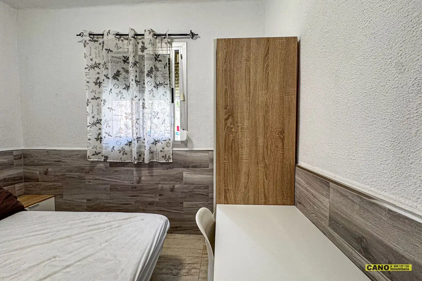 Bedroom of Flat for sale in Almería  with Air Conditioner and Heating
