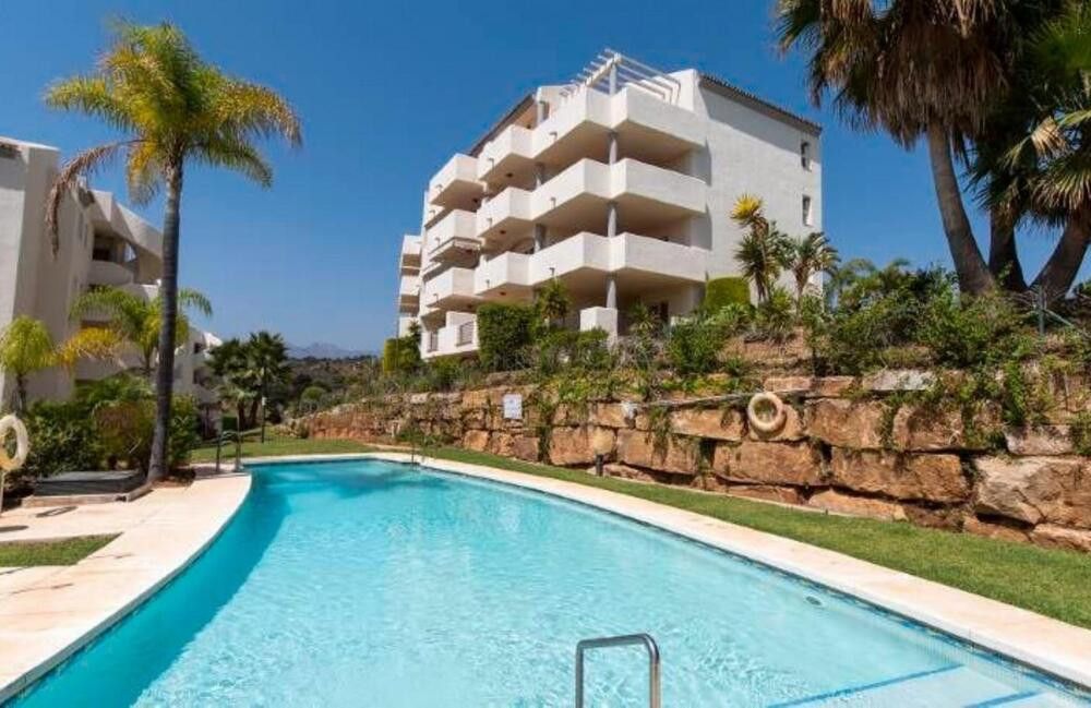 Exterior view of Attic to rent in Marbella  with Air Conditioner, Private garden and Terrace