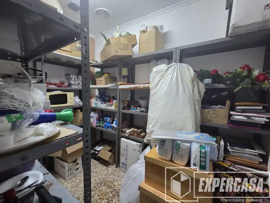 Local comercial en traspàs a Casc Urbà, imagen 9