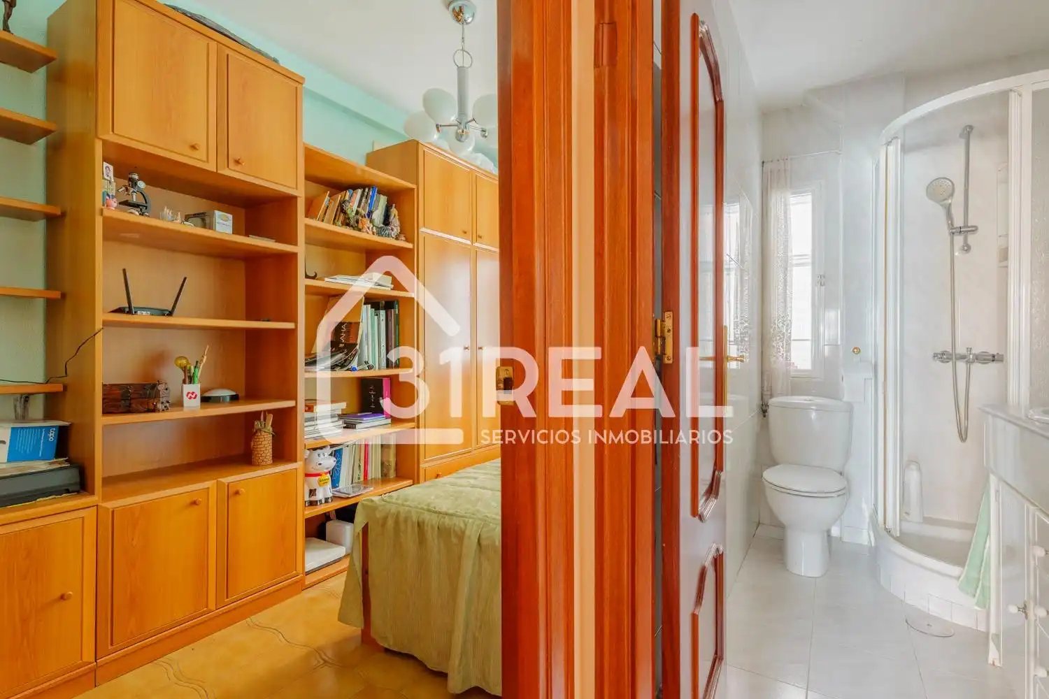 Habitación de Piso en venta en Madrid con Calefacción y Terraza