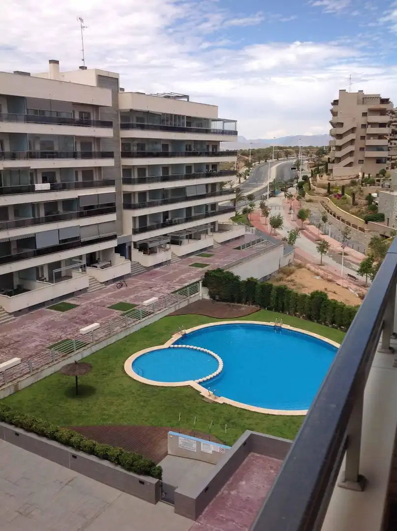 Piscina de Piso en venta en Elche / Elx con Aire acondicionado, Calefacción y Terraza