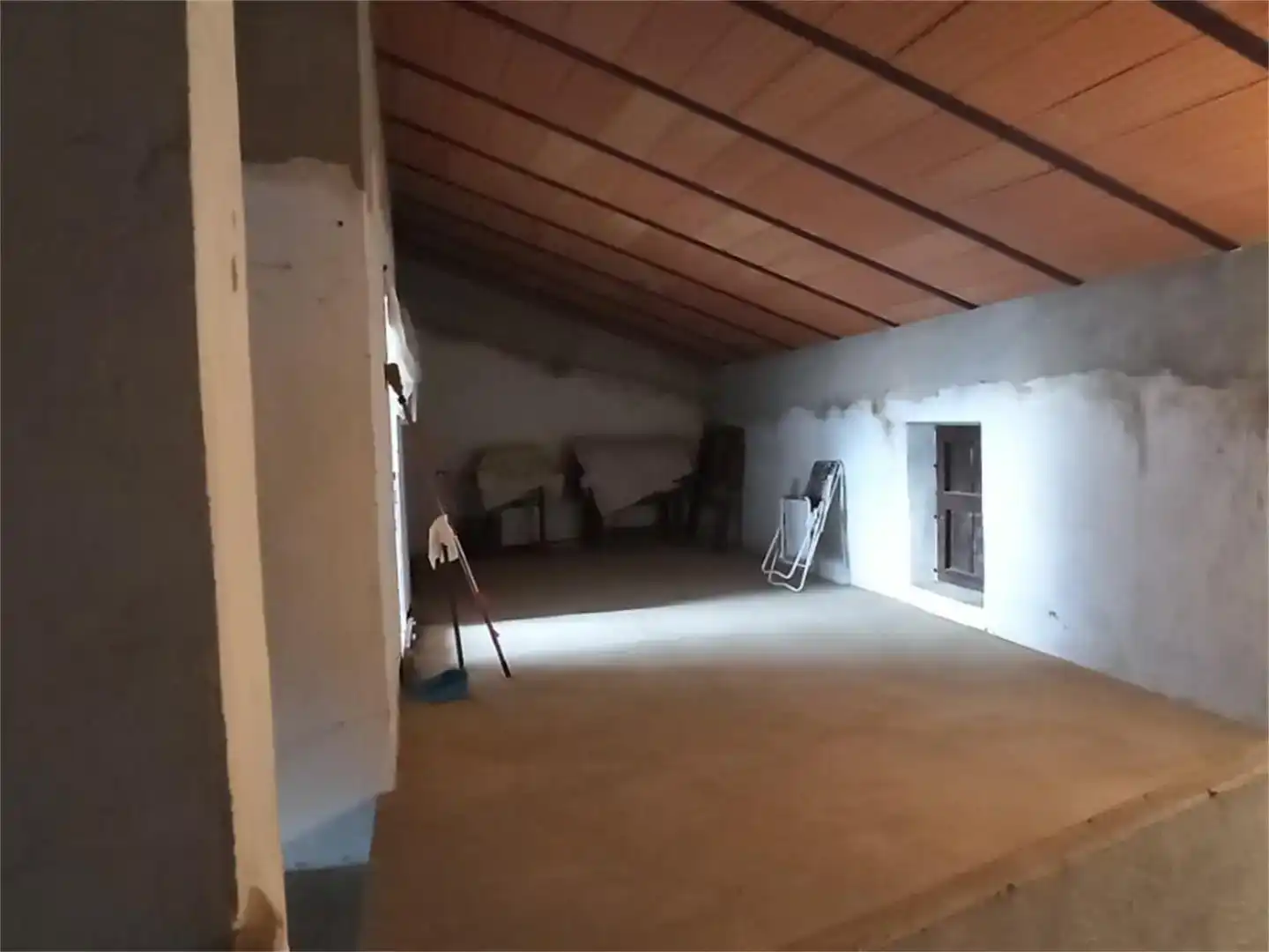 Casa adosada en venda en Almoharín amb Moblat i Balcó