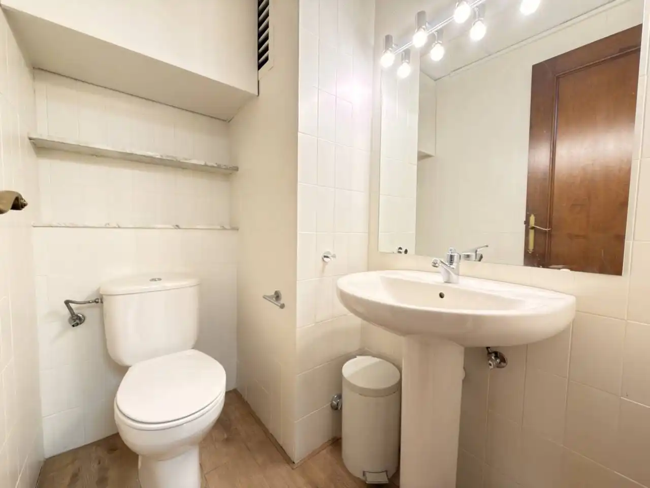 Baño de Oficina de alquiler en Sarrià - Sant Gervasi