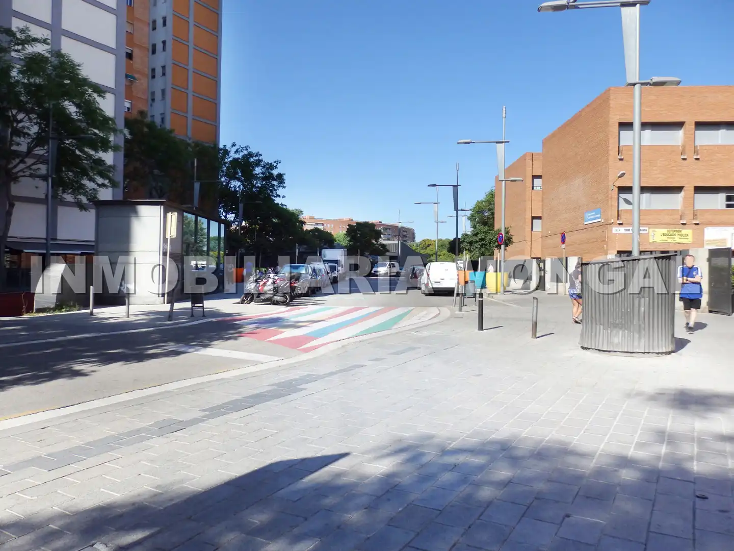 Vista exterior de Garaje en venta en Cornellà de Llobregat
